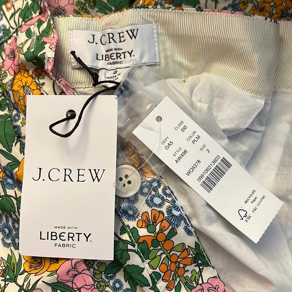 ❌SOLD❌NWT - JCrew Button-up midi skirt in Liberty® Mini Floral Walk - 2 - Picture 2 of 7